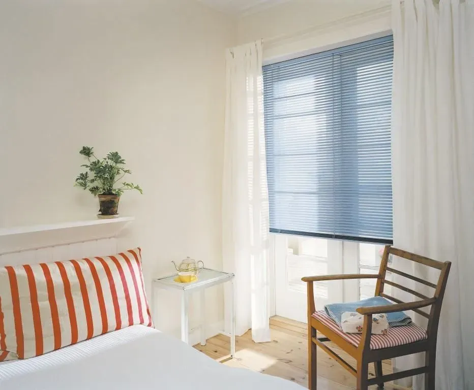 Store intérieur sur mesure près de Montauban